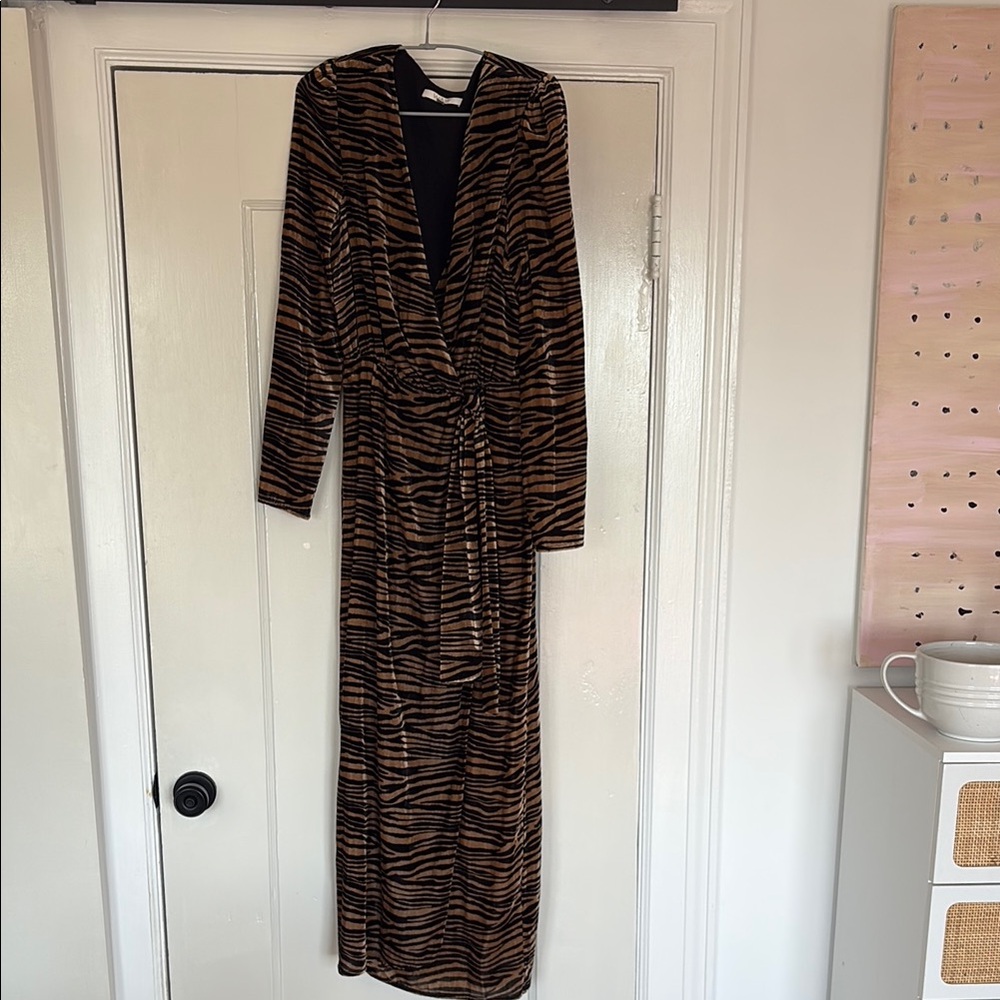 Wayf Black and White Bishop Sleeve V-Neck Gown